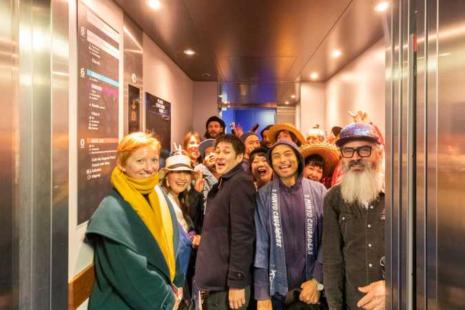  Minyo Crusaders Backstage in TivoliVredenburg by Juri Hiensch